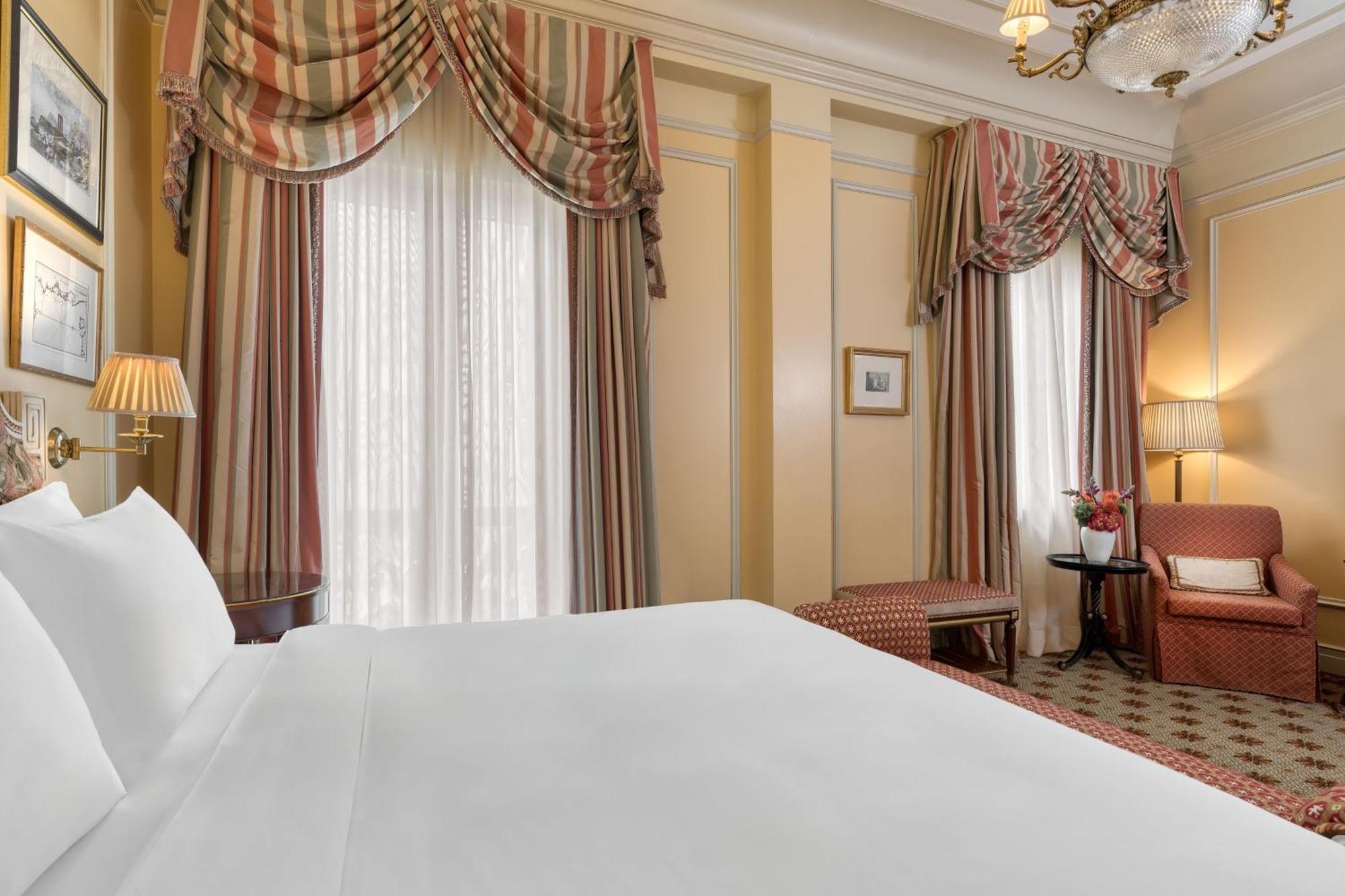 Classic, Guest room, 1 King, Courtyard view, High Floor,1580143321:JPEG